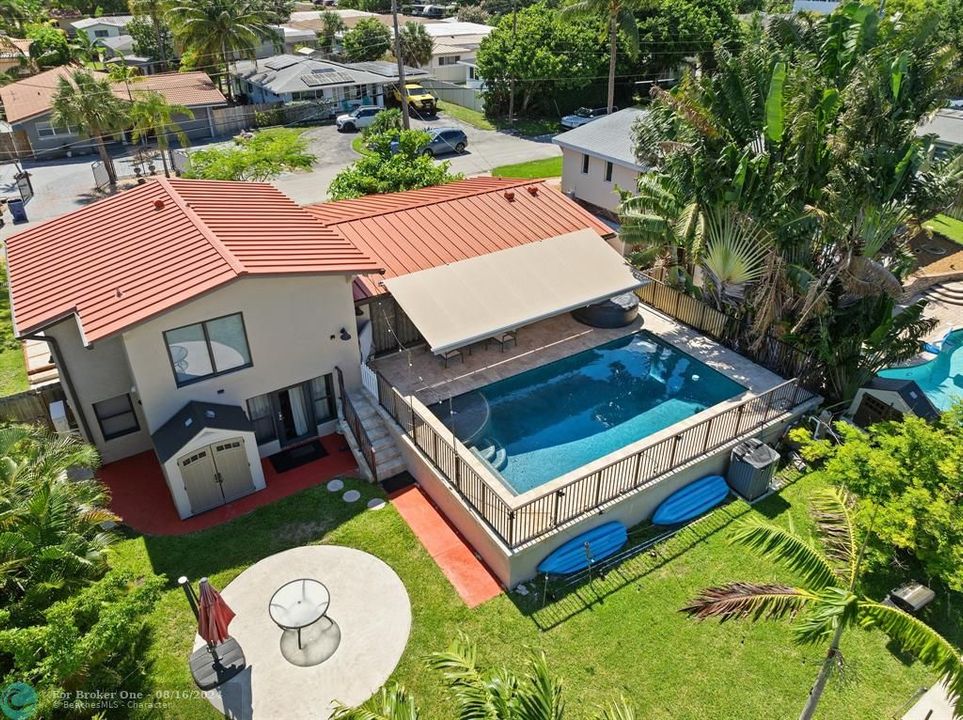 For Sale: $1,270,000 (3 beds, 2 baths, 1754 Square Feet)