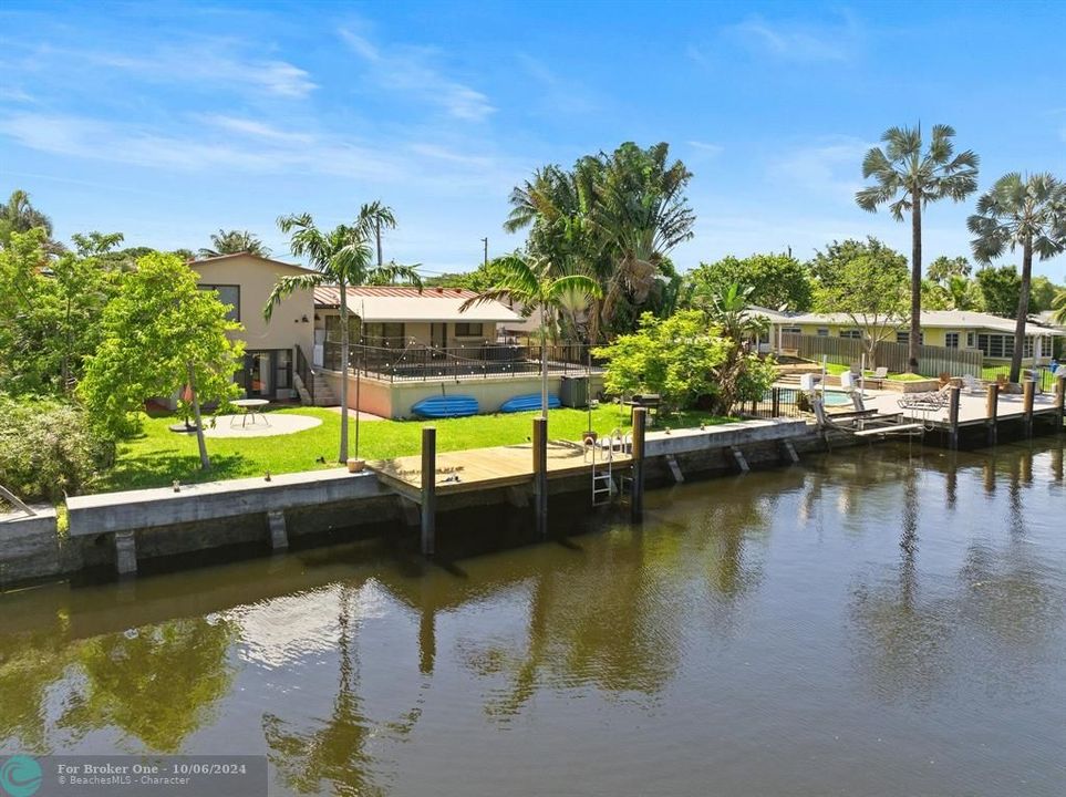 For Sale: $1,299,000 (3 beds, 2 baths, 1754 Square Feet)