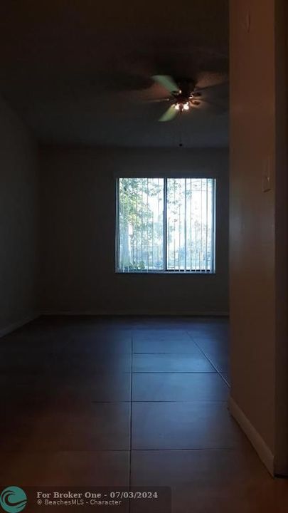For Rent: $2,050 (2 beds, 2 baths, 1044 Square Feet)