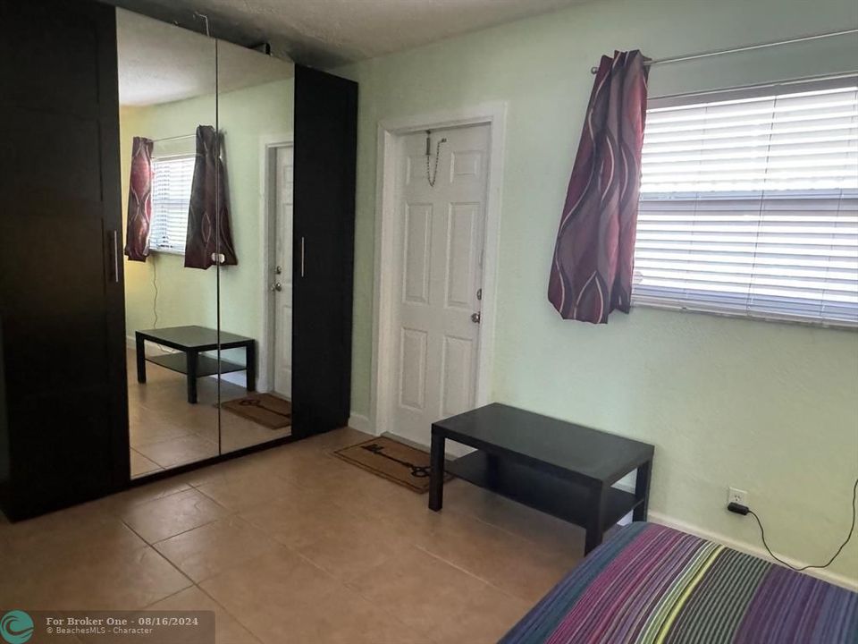 For Rent: $1,700 (1 beds, 1 baths, 598 Square Feet)