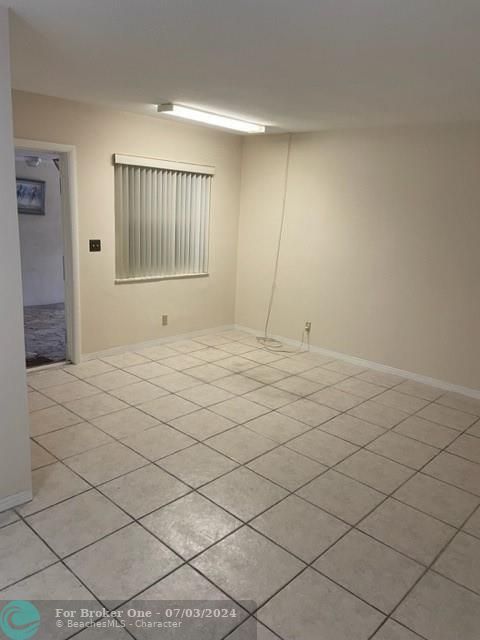For Sale: $1,600 (1 beds, 1 baths, 6012 Square Feet)