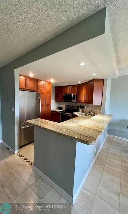 For Rent: $3,500 (2 beds, 2 baths, 1218 Square Feet)