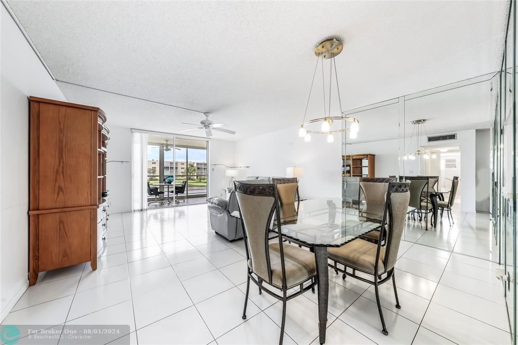 Recently Sold: $235,000 (2 beds, 2 baths, 1144 Square Feet)