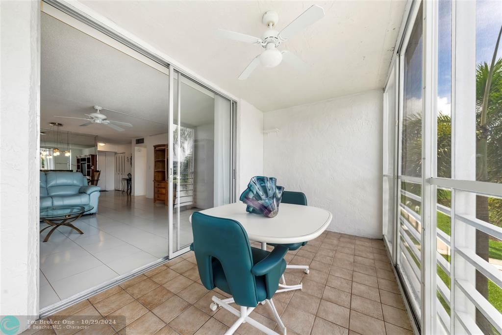 Recently Sold: $235,000 (2 beds, 2 baths, 1144 Square Feet)