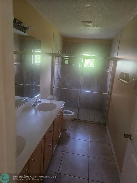 Active With Contract: $2,500 (4 beds, 2 baths, 1727 Square Feet)