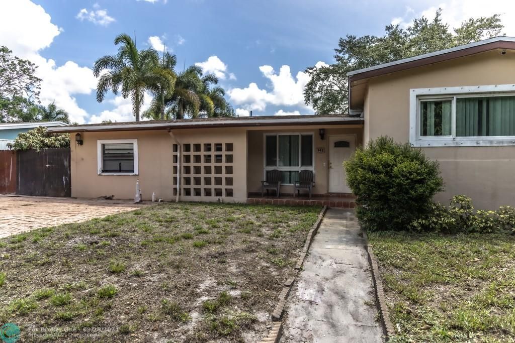 Recently Sold: $470,000 (4 beds, 4 baths, 1978 Square Feet)