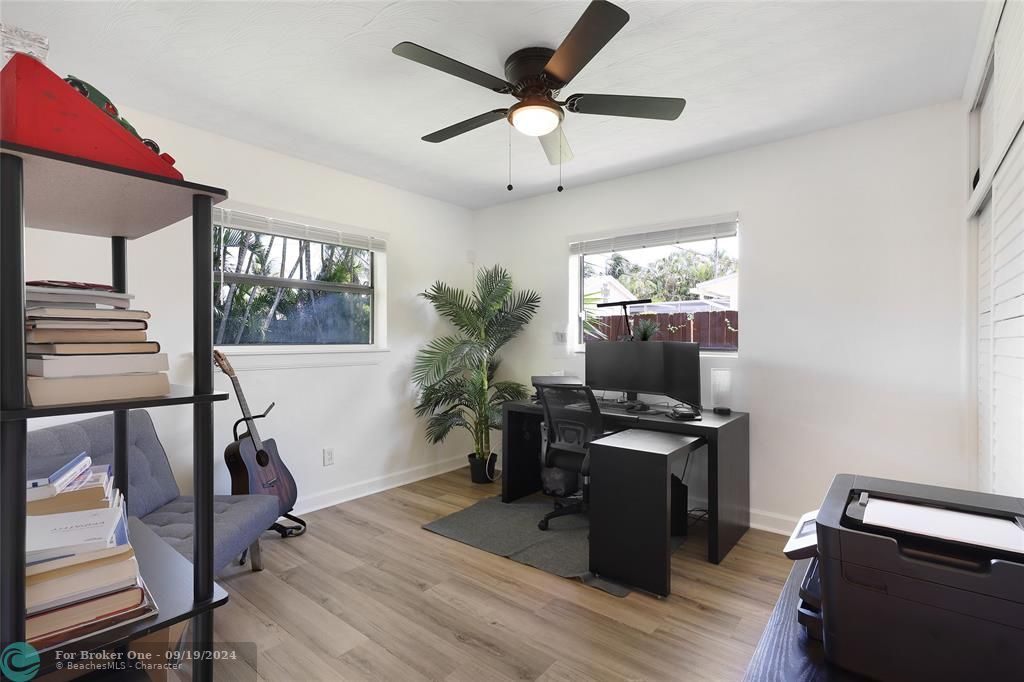 Active With Contract: $515,000 (3 beds, 2 baths, 1403 Square Feet)