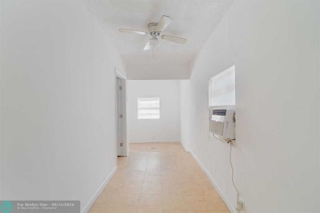 Recently Sold: $179,000 (2 beds, 1 baths, 722 Square Feet)