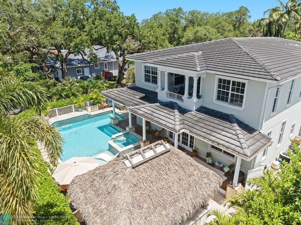 Recently Sold: $2,349,000 (5 beds, 4 baths, 4740 Square Feet)