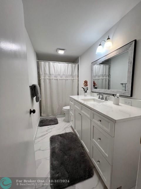 For Sale: $340,999 (2 beds, 2 baths, 1236 Square Feet)