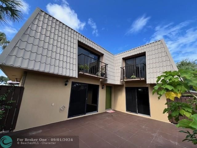 En Venta: $320,999 (2 camas, 2 baños, 1236 Pies cuadrados)