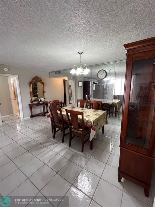 For Sale: $355,000 (1 beds, 1 baths, 1300 Square Feet)