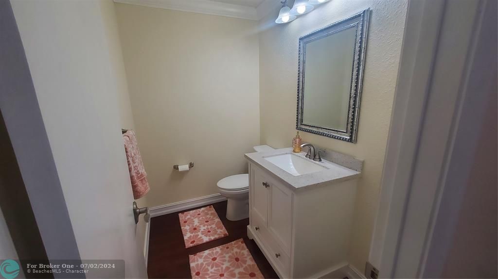 出租: $4,500 (4 贝兹, 2 浴室, 2552 平方英尺)