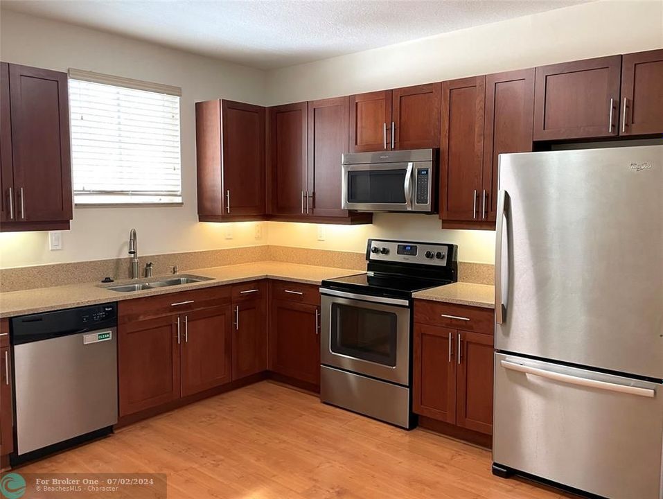 For Rent: $2,900 (2 beds, 2 baths, 1680 Square Feet)