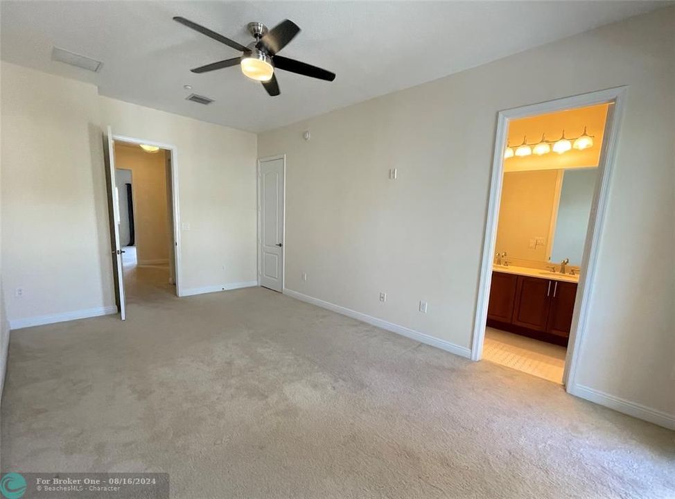 For Rent: $2,900 (2 beds, 2 baths, 1680 Square Feet)