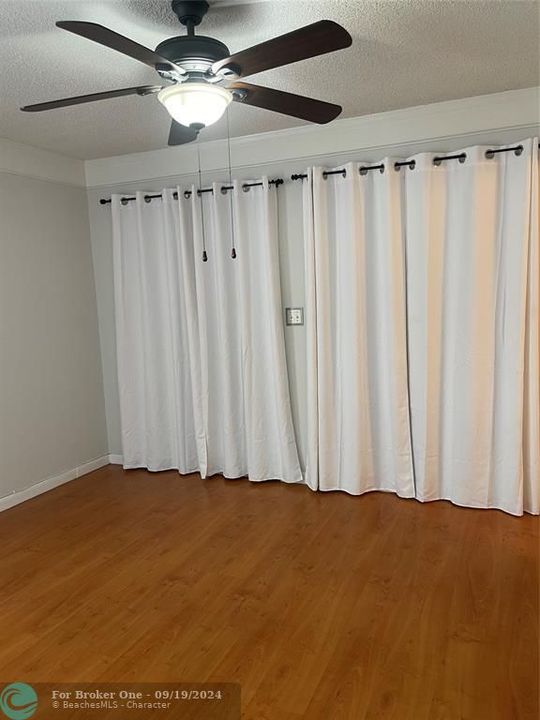 For Rent: $2,100 (2 beds, 2 baths, 1080 Square Feet)