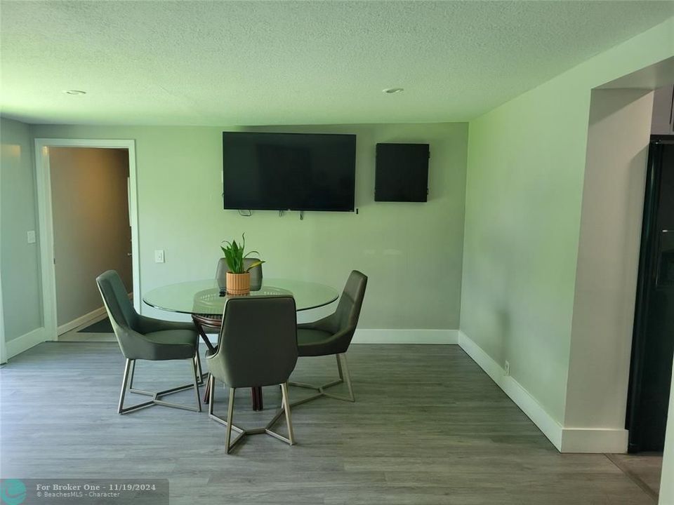 For Rent: $3,300 (3 beds, 2 baths, 2228 Square Feet)