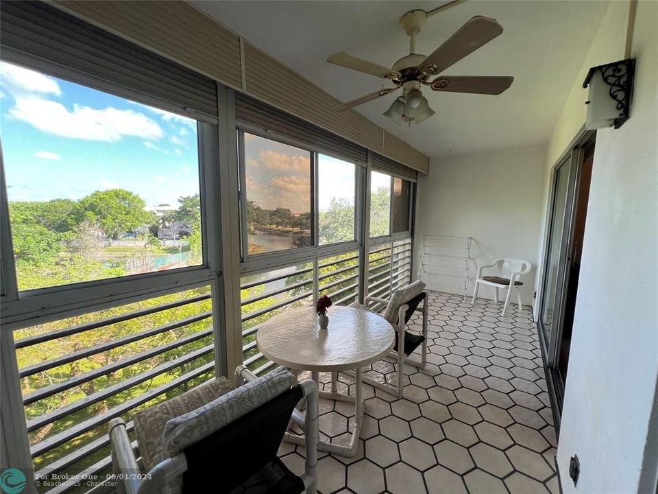 For Sale: $139,000 (2 beds, 2 baths, 1200 Square Feet)