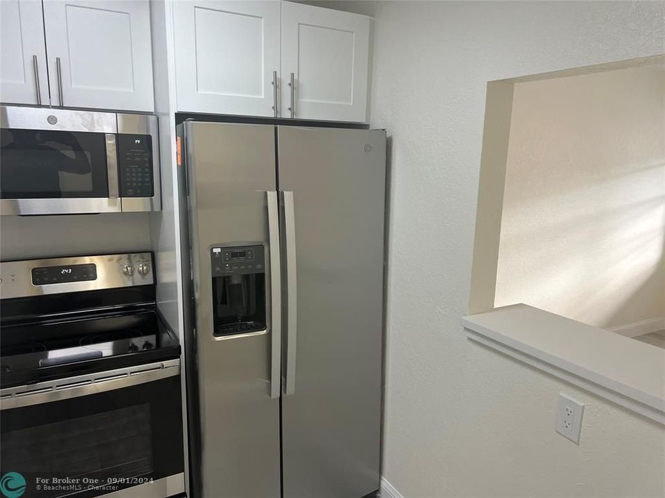 For Sale: $116,000 (1 beds, 1 baths, 600 Square Feet)