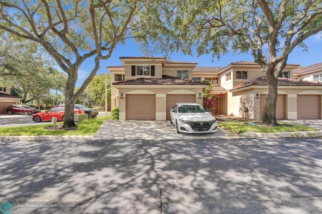 For Sale: $410,000 (3 beds, 2 baths, 1316 Square Feet)