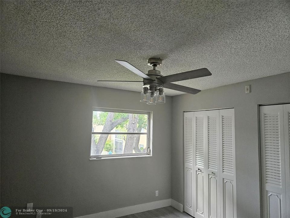 For Rent: $2,400 (2 beds, 2 baths, 1000 Square Feet)