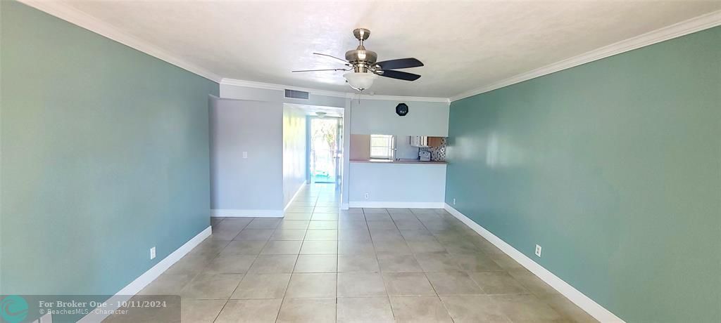 For Rent: $2,400 (3 beds, 2 baths, 1079 Square Feet)