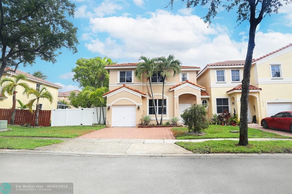 Active With Contract: $540,000 (4 beds, 2 baths, 2032 Square Feet)