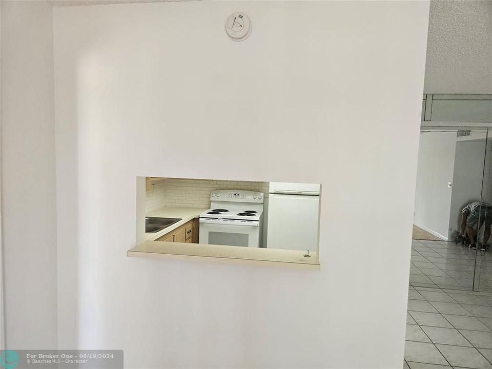 В аренду: $1,950 (2 спален, 2 ванн, 912 Квадратных фут)