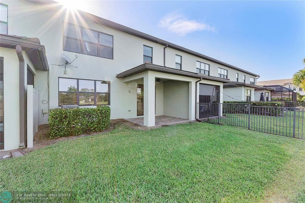 Recently Sold: $549,000 (3 beds, 2 baths, 1896 Square Feet)