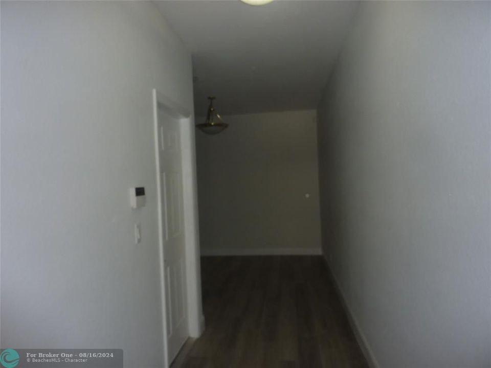 For Rent: $2,375 (2 beds, 2 baths, 1574 Square Feet)