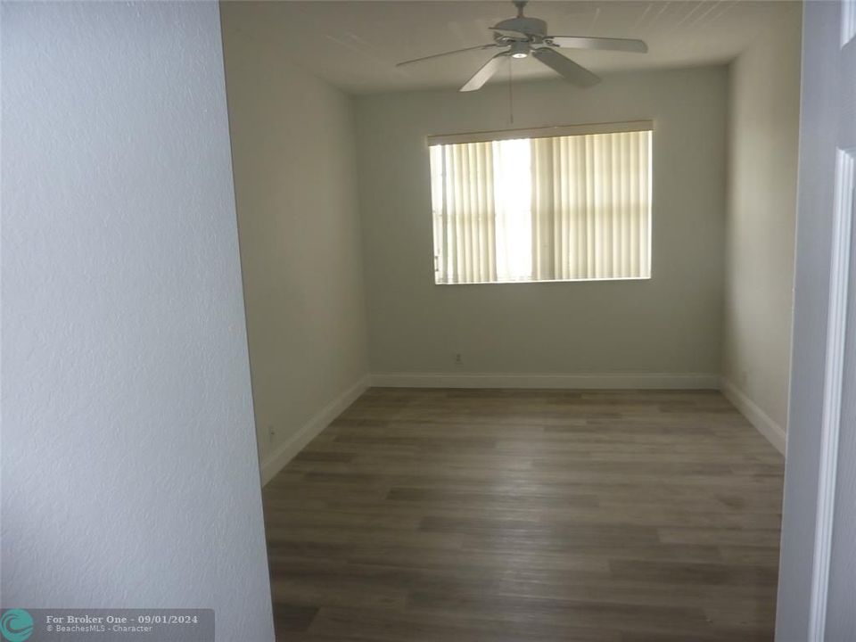 For Rent: $2,375 (2 beds, 2 baths, 1574 Square Feet)