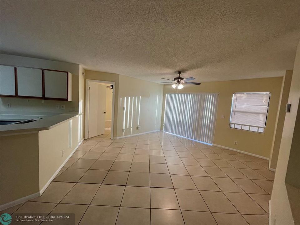 For Rent: $2,070 (2 beds, 2 baths, 1024 Square Feet)