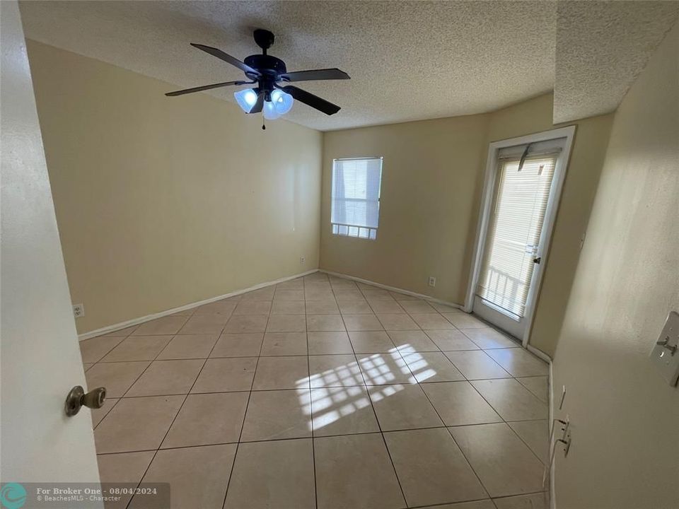 For Rent: $2,070 (2 beds, 2 baths, 1024 Square Feet)