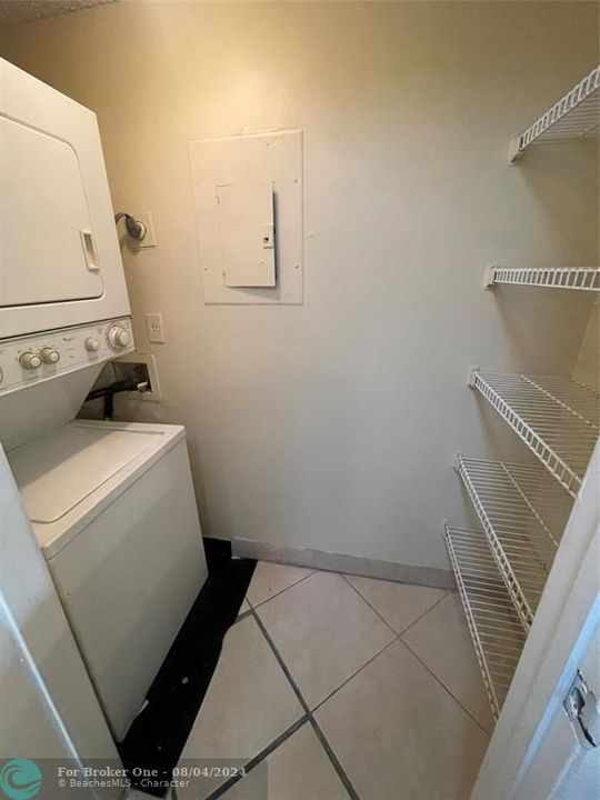 For Rent: $1,850 (2 beds, 2 baths, 1024 Square Feet)