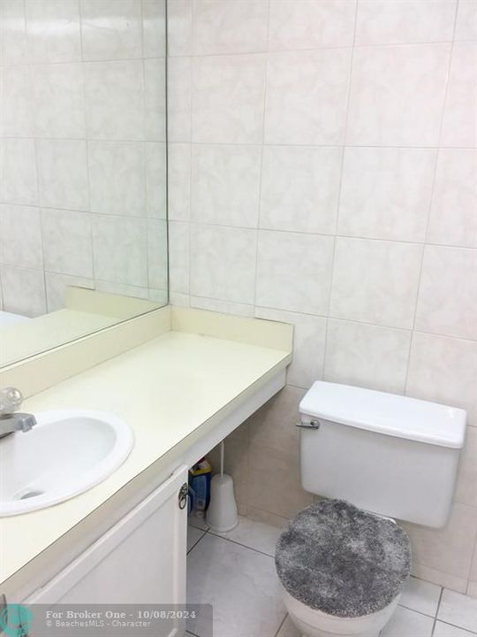 В аренду: $1,899 (0 спален, 1 ванн, 0 Квадратных фут)