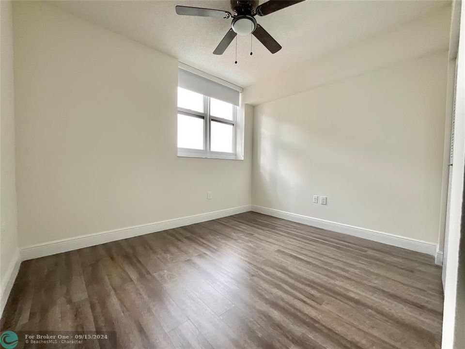 For Rent: $3,002 (2 beds, 2 baths, 1077 Square Feet)