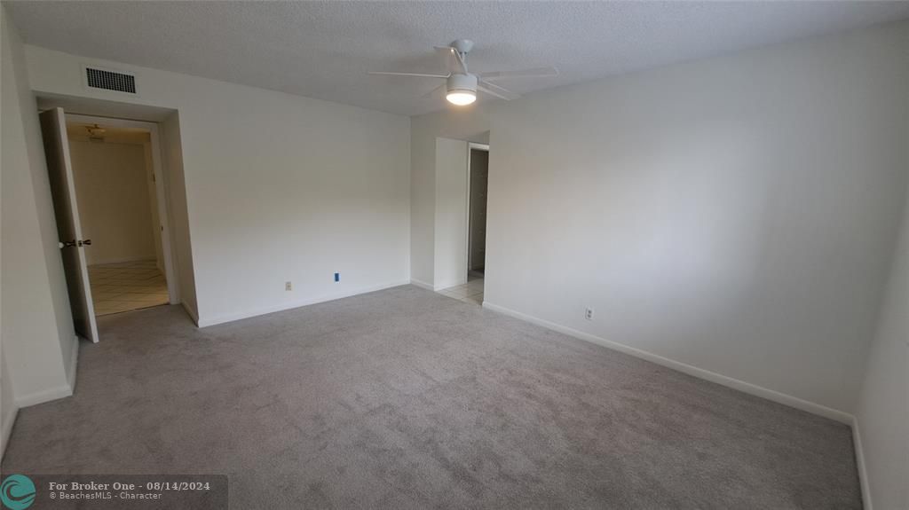 For Sale: $190,000 (2 beds, 2 baths, 1350 Square Feet)