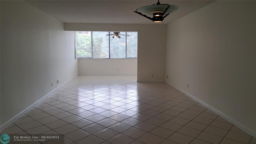 For Sale: $190,000 (2 beds, 2 baths, 1350 Square Feet)