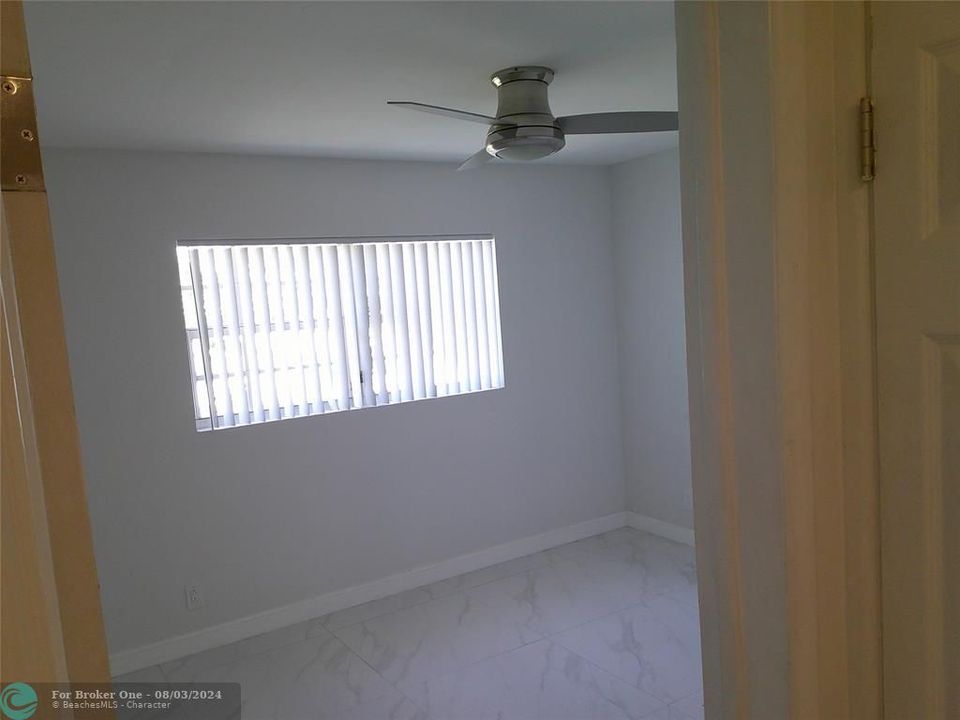 For Sale: $450,000 (3 beds, 1 baths, 1012 Square Feet)