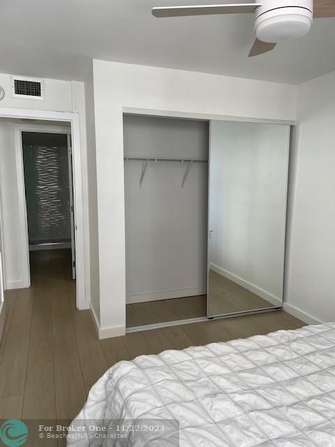 Active With Contract: $2,450 (2 beds, 2 baths, 1010 Square Feet)