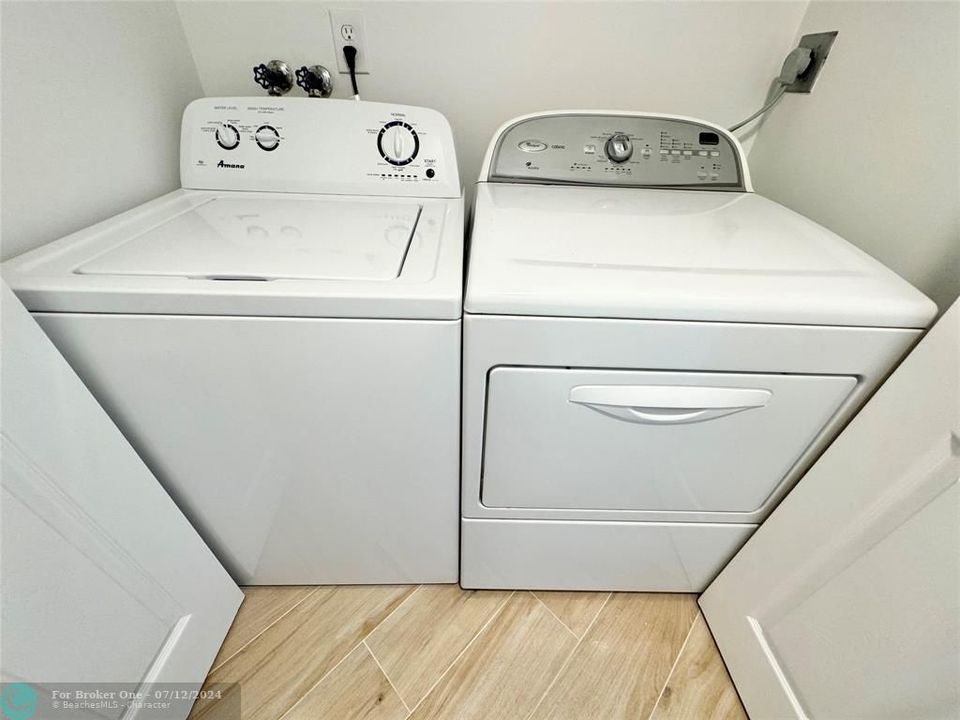 For Rent: $4,000 (2 beds, 2 baths, 1133 Square Feet)