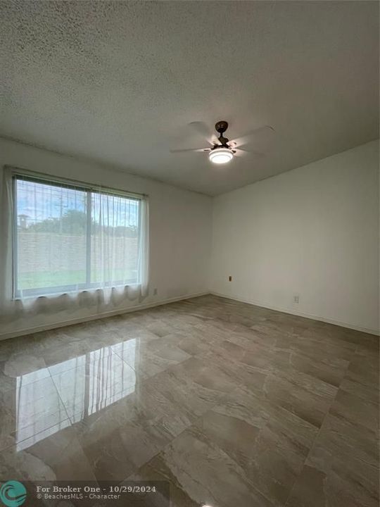 For Rent: $2,800 (2 beds, 2 baths, 1241 Square Feet)