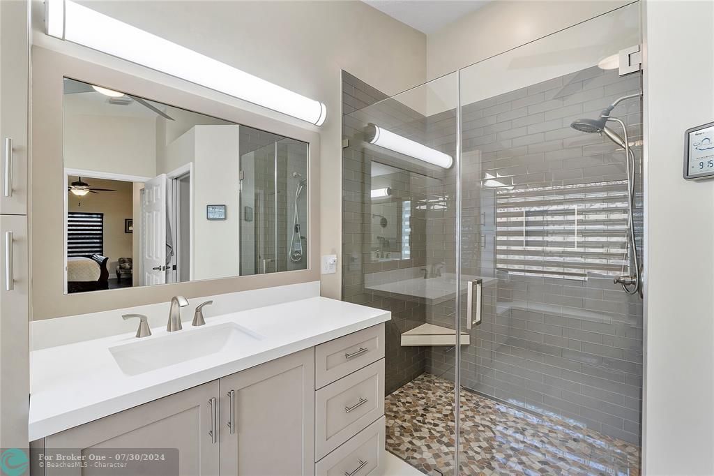 待售: $549,000 (2 贝兹, 2 浴室, 1952 平方英尺)