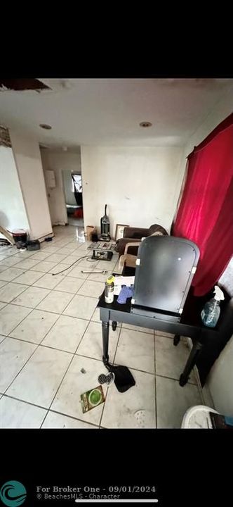 En Venta: $369,000 (2 camas, 1 baños, 1203 Pies cuadrados)