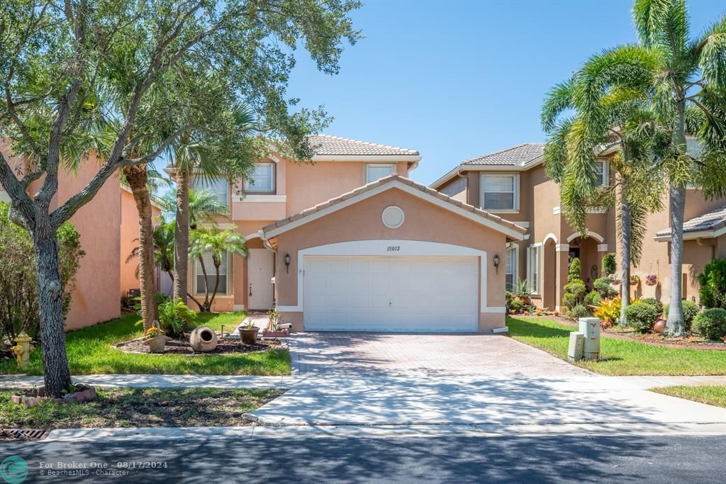 Active With Contract: $3,800 (3 beds, 2 baths, 1881 Square Feet)