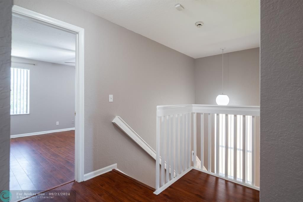 Active With Contract: $3,800 (3 beds, 2 baths, 1881 Square Feet)