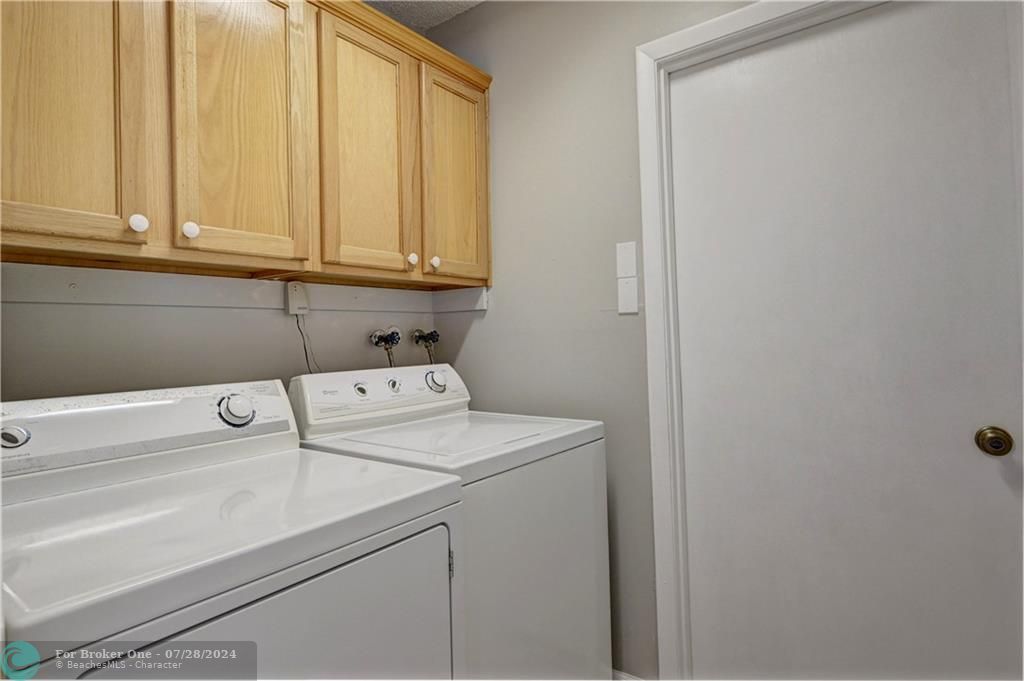 For Rent: $4,975 (3 beds, 2 baths, 1865 Square Feet)