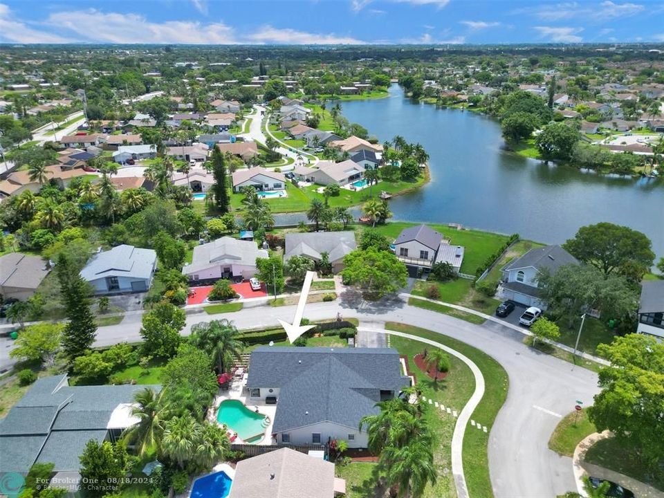 Active With Contract: $659,900 (3 beds, 2 baths, 2340 Square Feet)