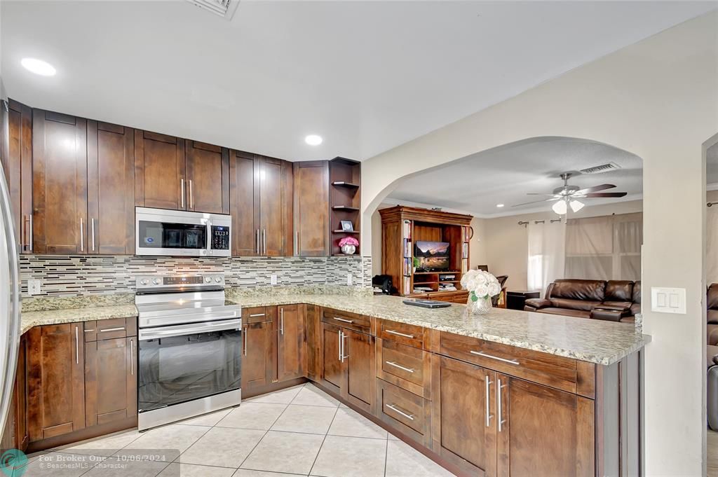 For Sale: $449,000 (3 beds, 2 baths, 1456 Square Feet)