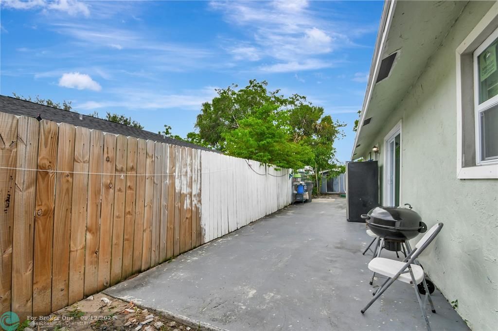 For Sale: $449,000 (3 beds, 2 baths, 1456 Square Feet)